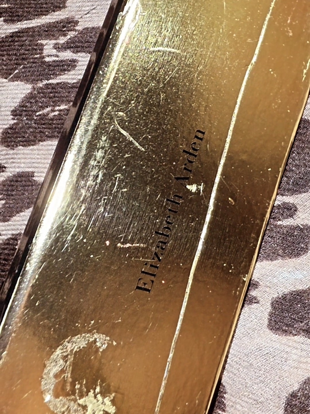 Elizabeth Arden Metallic Gold Compact Case